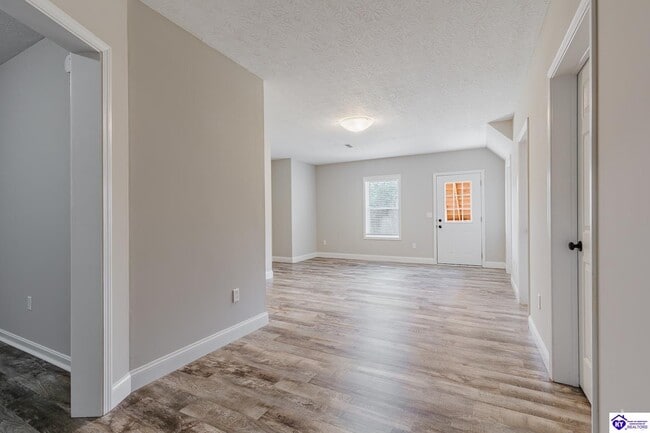 Building Photo - 212 Berkshire Ave