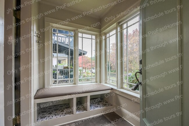 Building Photo - 5934 N Missouri Ave