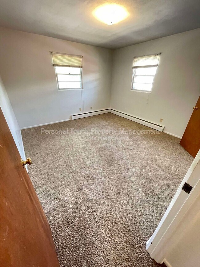 Building Photo - 2818 8th St N