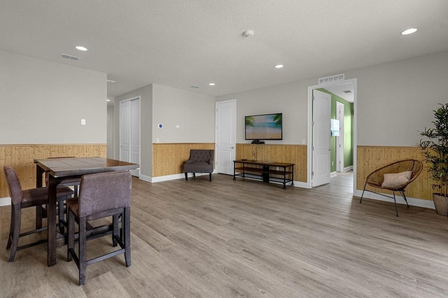 Building Photo - 310 Falls Dr