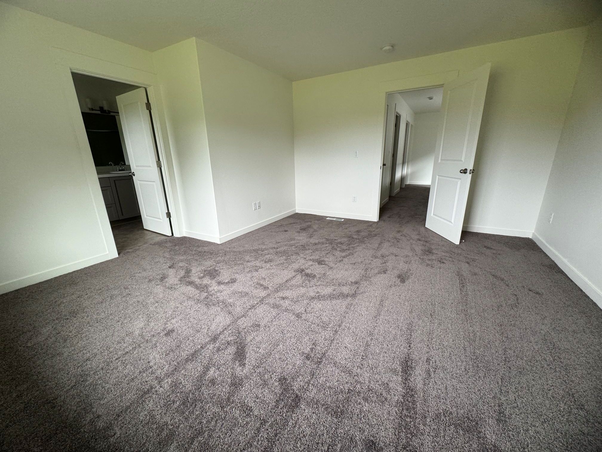 Building Photo - 6926 N Madison Cir