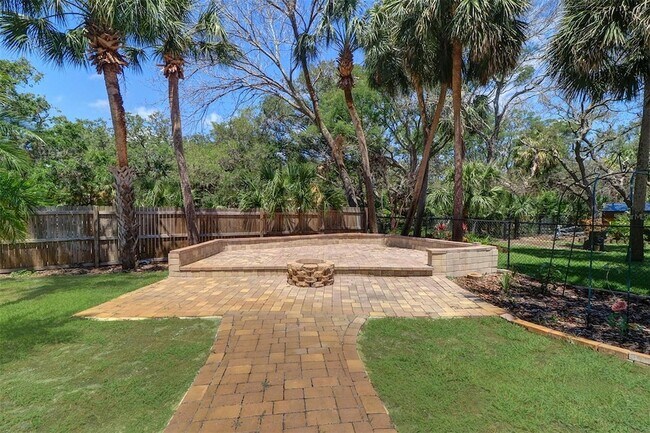 Building Photo - 1705 Meyers Cove Dr