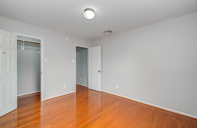 Building Photo - 6307 S Wintersage Ln