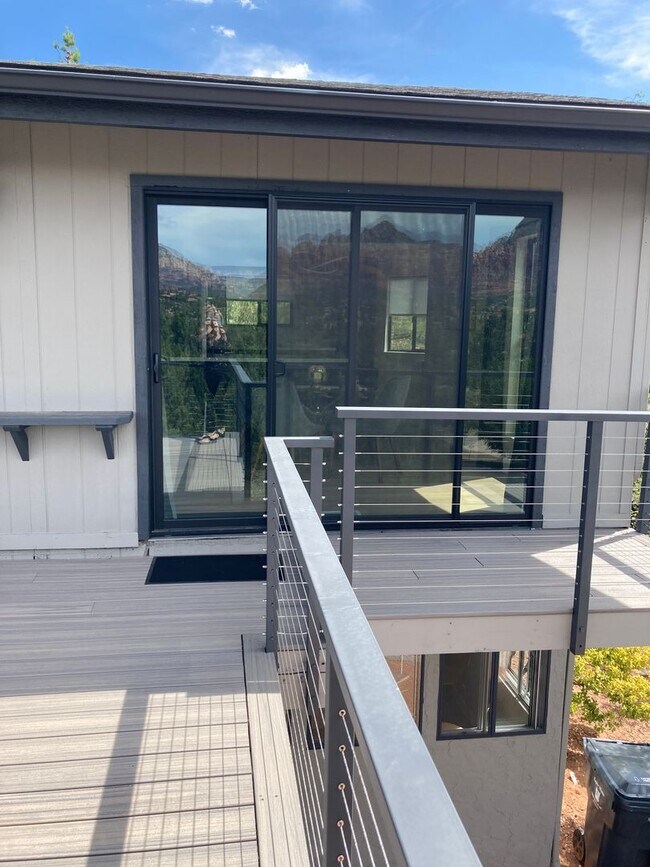 Building Photo - Spectacular, Panoramic Red Rock Views in West Sedona