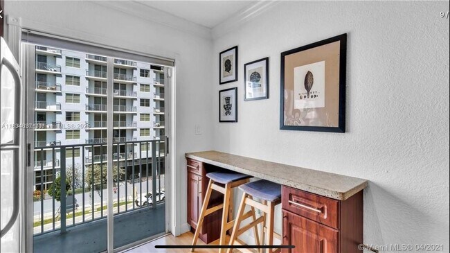 Building Photo - 2575 SW 27th Ave