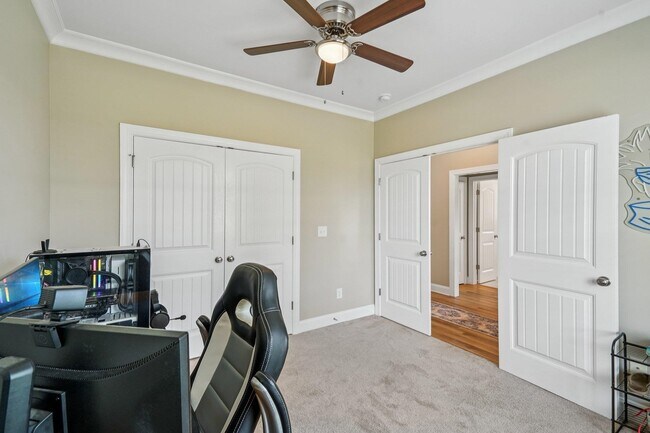 Building Photo - 202 Sage Ct