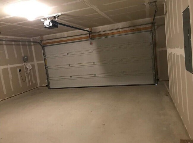Building Photo - 108 Cranbrook Ln