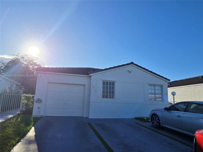 Primary Photo - 17314 SW 142nd Pl