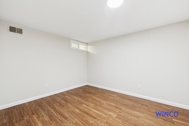 Building Photo - 167 Glenwood Ave