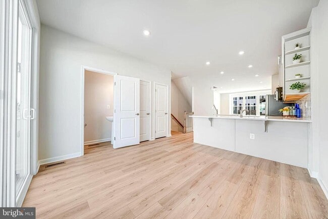 Building Photo - 4724 Torrey Ln