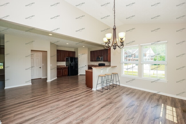Building Photo - 8726 Harvest Ridge Way