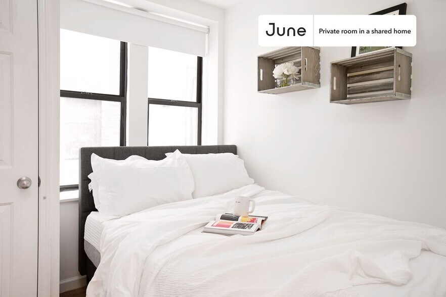 Primary Photo - Private bedroom in 4 bed/2 bath Home