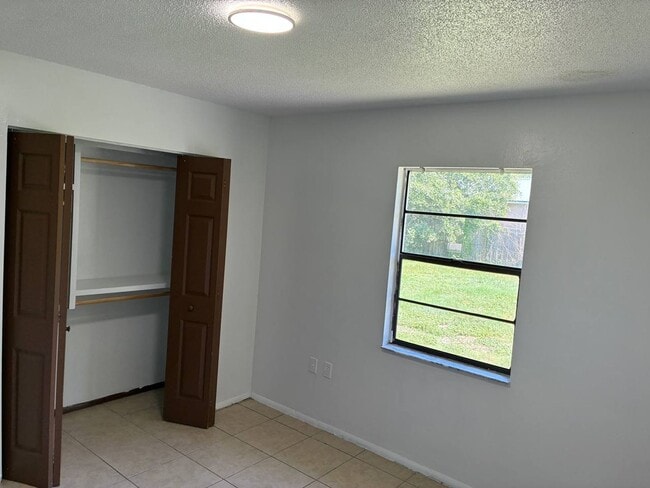 Building Photo - 7618 Chase Rd