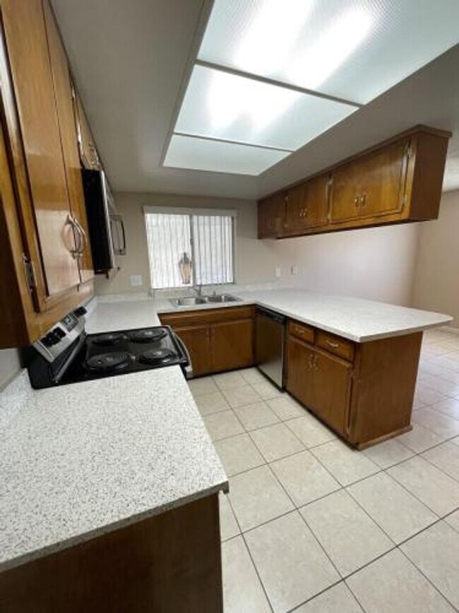 Building Photo - Villa Zapata Apartments