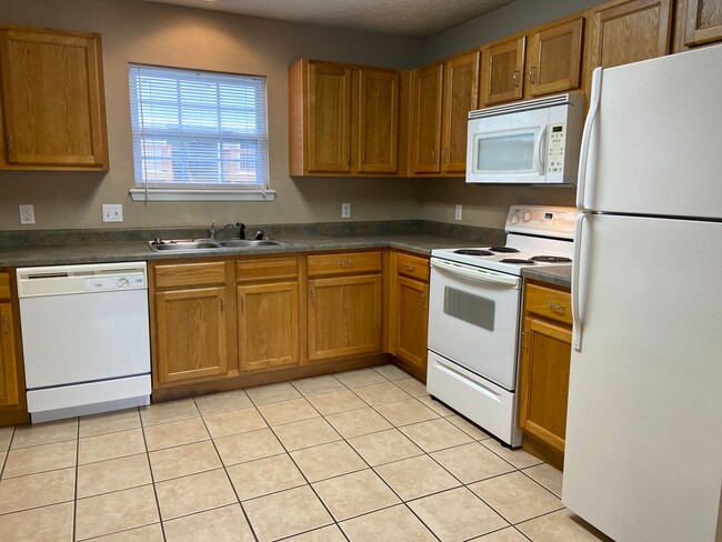 Building Photo - Condominium in Academy Commons