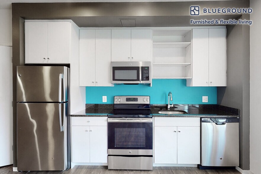 Building Photo - 2425 Blueridge Ave