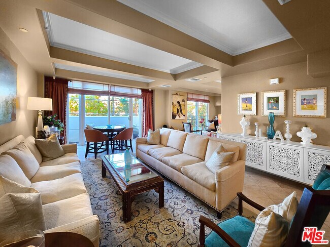 Building Photo - 10795 Wilshire Blvd