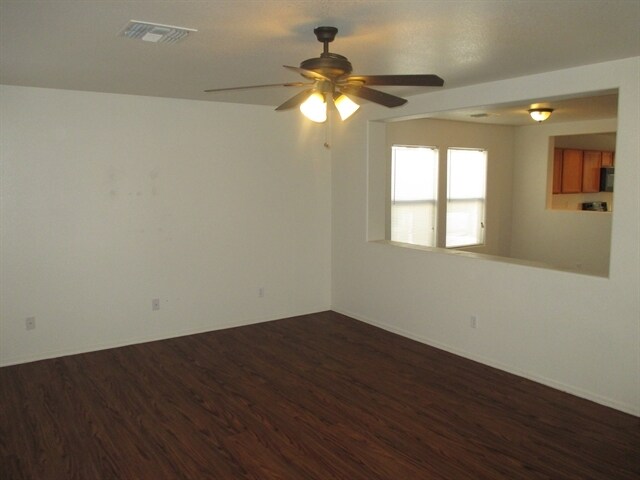 Building Photo - 18554 W Mariposa Dr