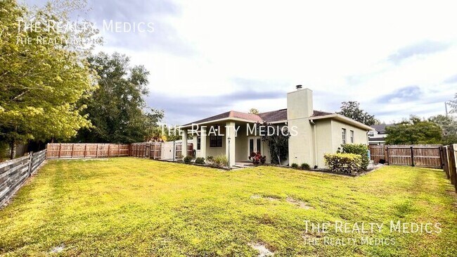 Building Photo - 2372 Sunnyview Dr