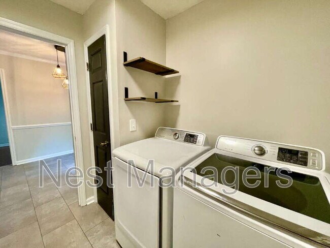 Building Photo - 6736 St Julian Way