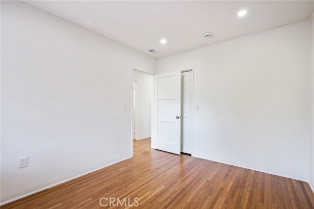 Building Photo - 3883 Degnan Blvd