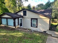 Building Photo - 1305 Cherry Ave