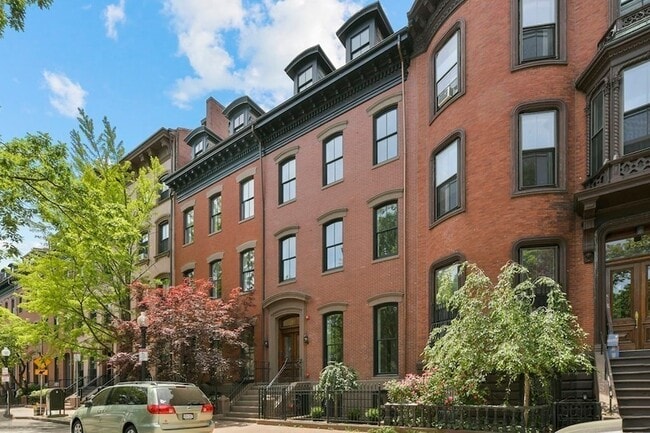 Building Photo - 541 Massachusetts Ave