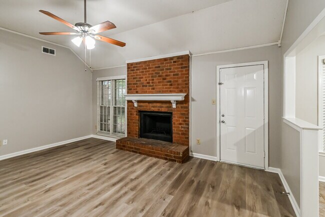 Building Photo - 4030 Birch Glen Dr