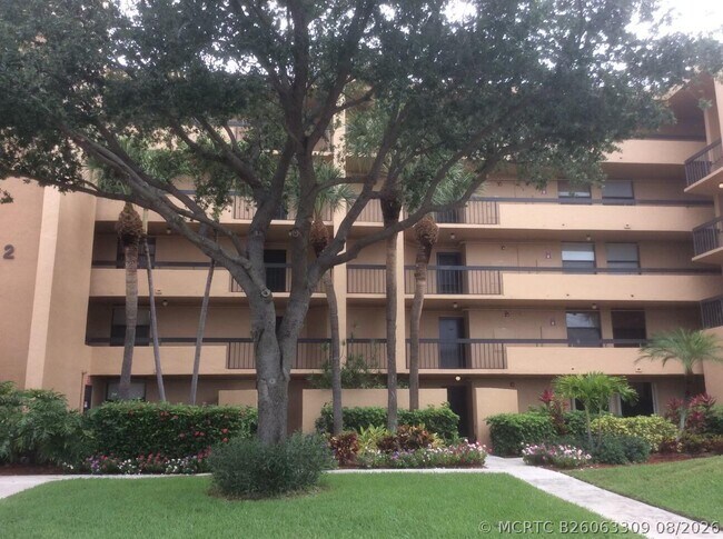 Building Photo - 955 Dotterel Rd