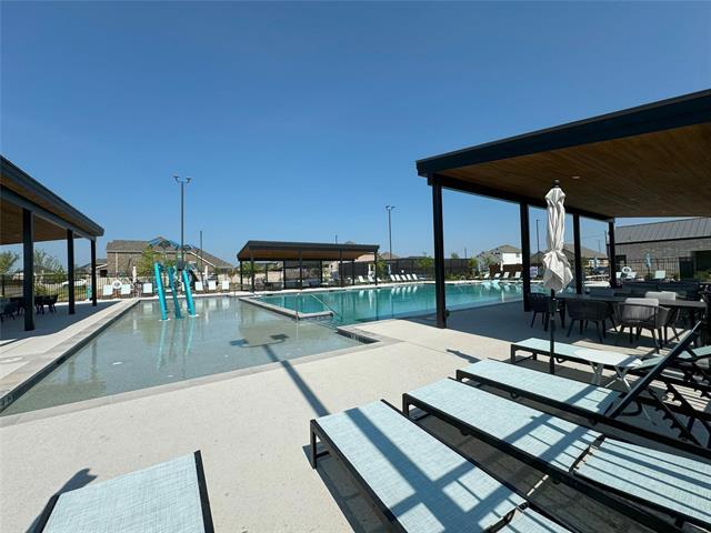 Building Photo - 3720 Canyon Dr