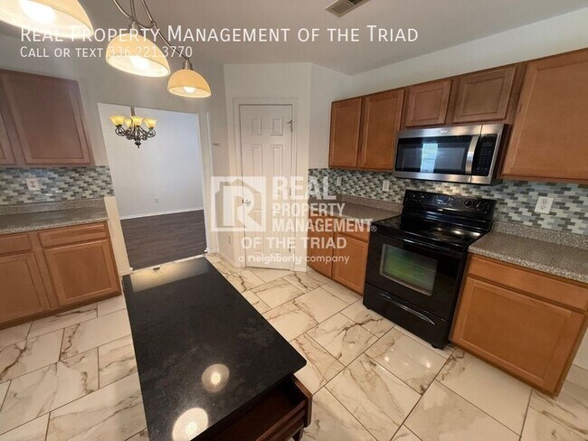 Building Photo - 4547 Brimmer Pl Dr