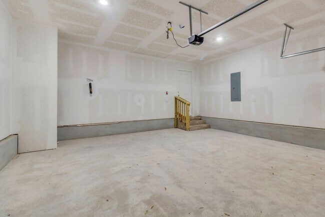 Building Photo - 3021 Jane Ln