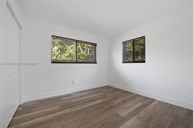 Building Photo - 3200 Mary St