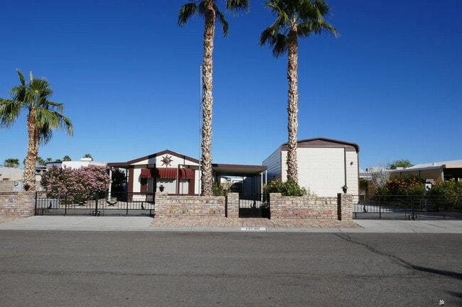 Building Photo - 13790 E 53rd Ln
