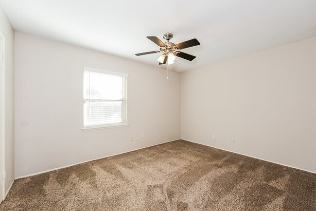 Building Photo - 4221 Sweetgum Way