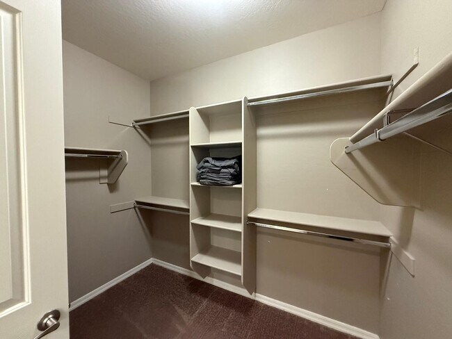 Building Photo - 287 E Kaibab Dr