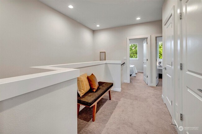 Building Photo - 17347 90th Dr NE