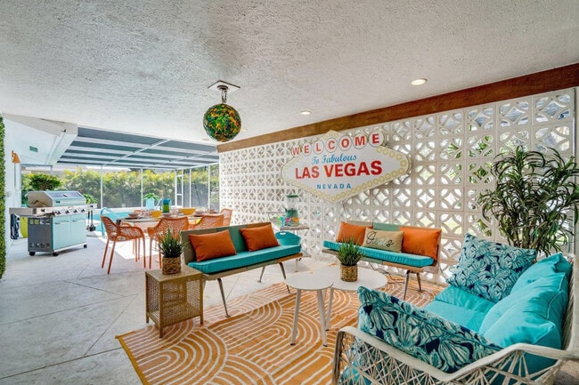 Building Photo - 2945 Upper Tangelo Dr