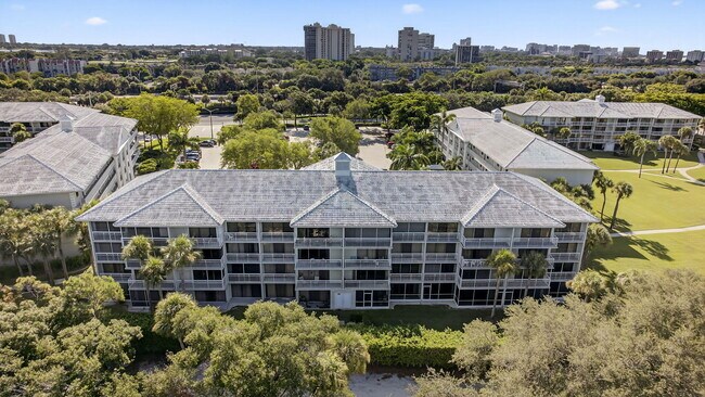 Building Photo - 2581 Village Blvd