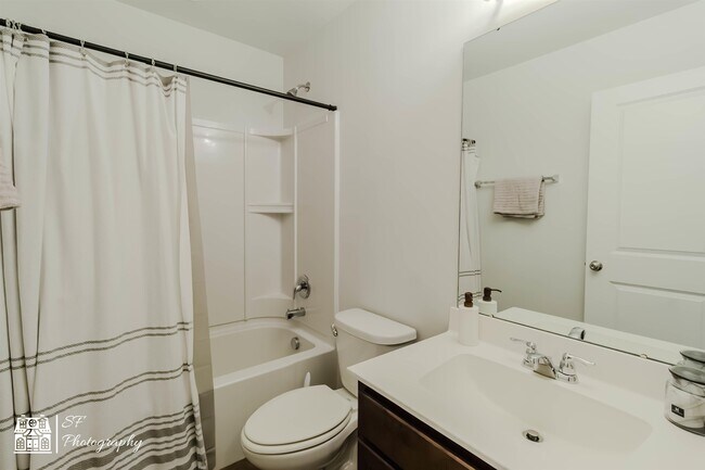 Building Photo - 177 Olde Towne Way