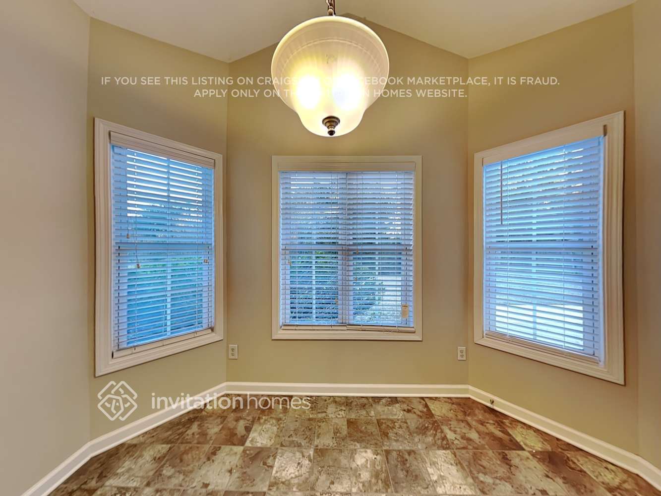 Building Photo - 1215 Chandler Ridge Dr SE