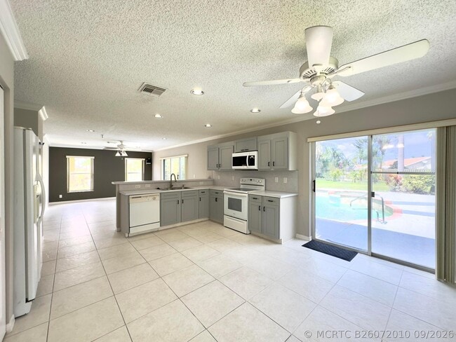 Building Photo - 1118 Fosters Mill Dr