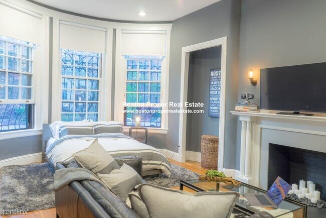 Building Photo - Studio, 1 bath  - 371 Beacon St apt 3