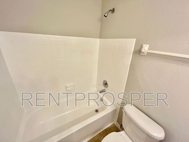 Building Photo - 4117 S Semoran Blvd