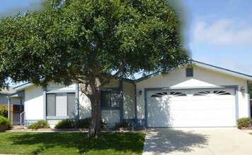 Building Photo - Single Level Home in Gated Community