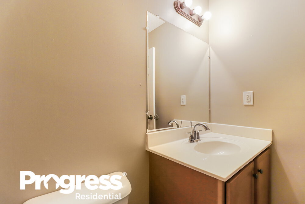 Building Photo - 9149 Chastain Pl
