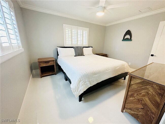 Building Photo - 140 W Pago Pago Dr