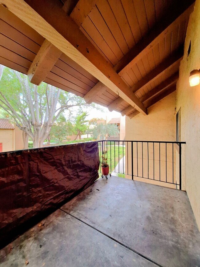 Building Photo - Beautiful 2bd Condo In Gated Community With Pool, Gym, and On-site Laundry