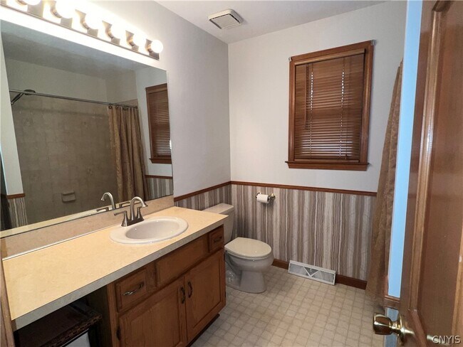 Building Photo - 6314 Hardwood Ln
