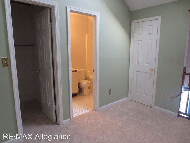 Building Photo - 1 br, 1.5 bath House - 1531 PENROSE ARCH